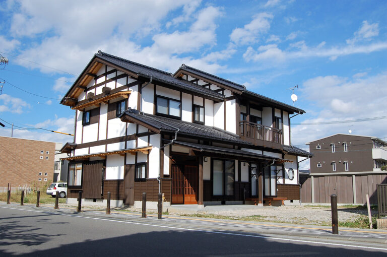 土壁の民家