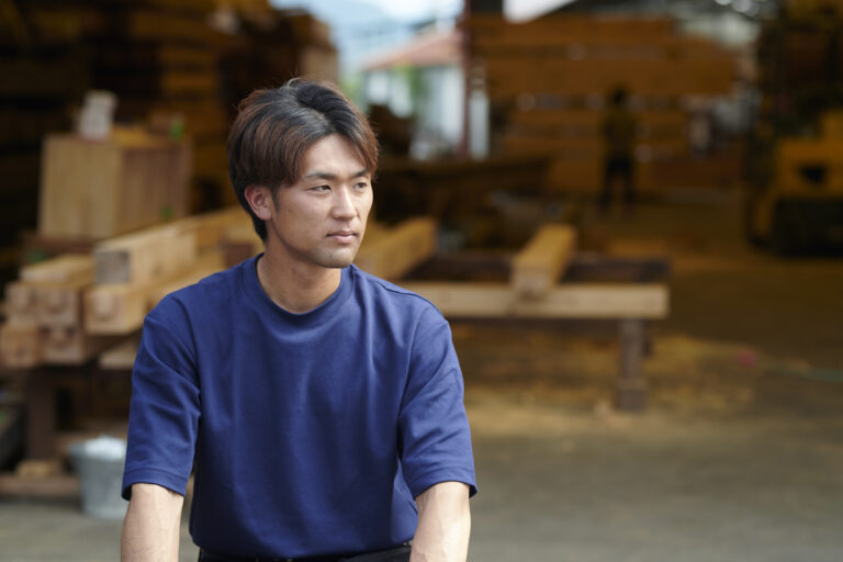 【INTERVIEW】宮本翔平棟梁　｜「手刻み」に宿る職人の誇り棟梁としての覚悟